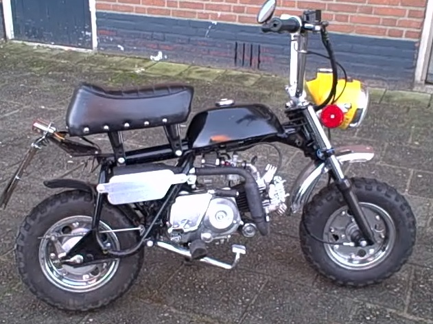 Honda z50a replica te koop